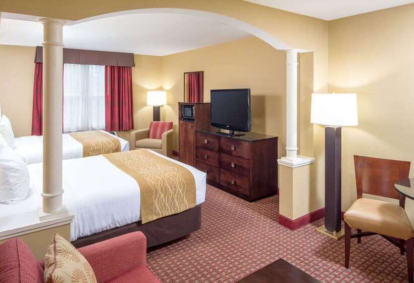 בית מלון כפרי Comfort Inn & Suites Near Burke Mountain