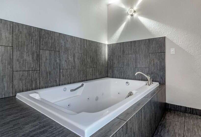 호텔 Comfort Inn & Suites Tualatin  Lake Oswego South