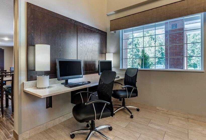 호텔 Comfort Inn & Suites Tualatin  Lake Oswego South