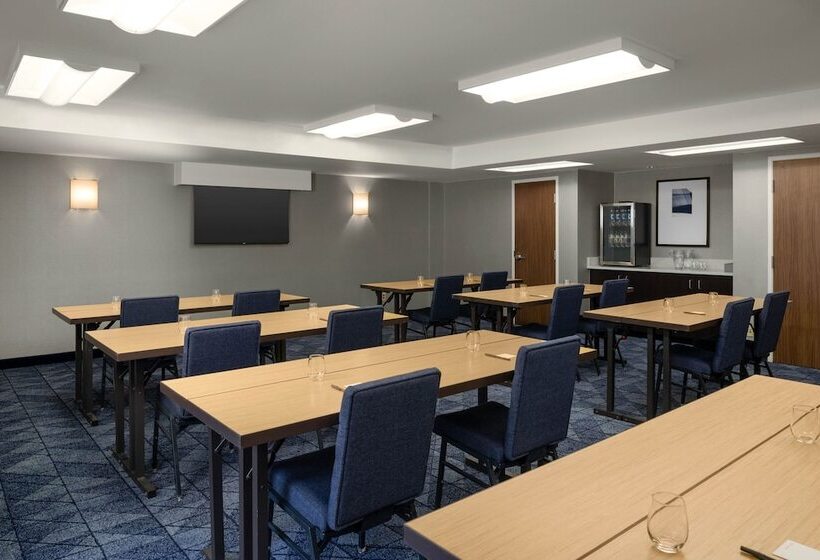 בית מלון כפרי Courtyard Boise Downtown