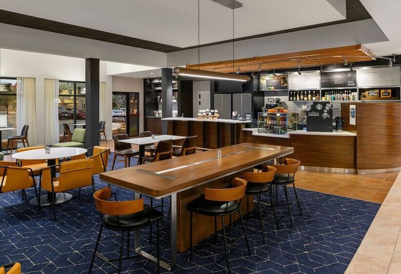 בית מלון כפרי Courtyard Boise Downtown