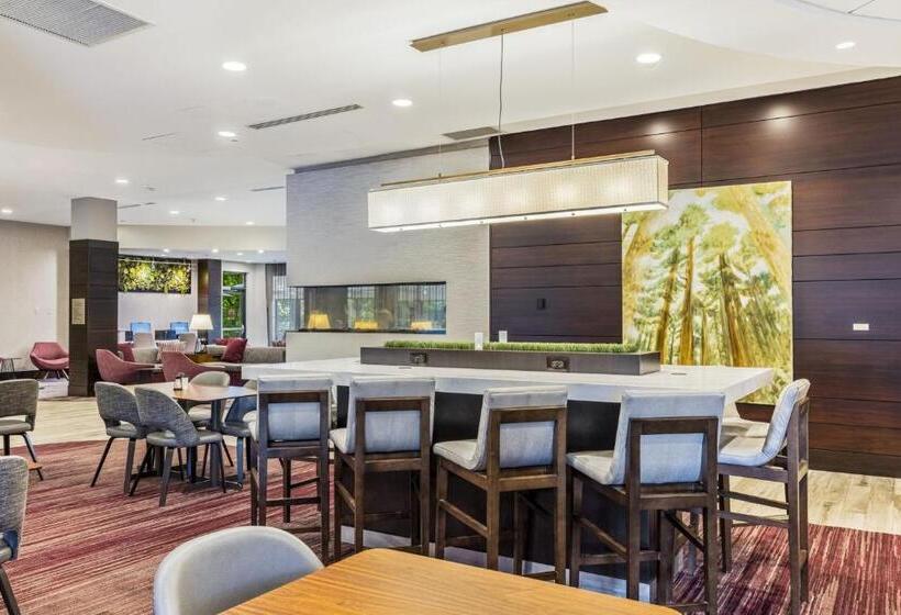 בית מלון כפרי Courtyard By Marriott Boston Waltham