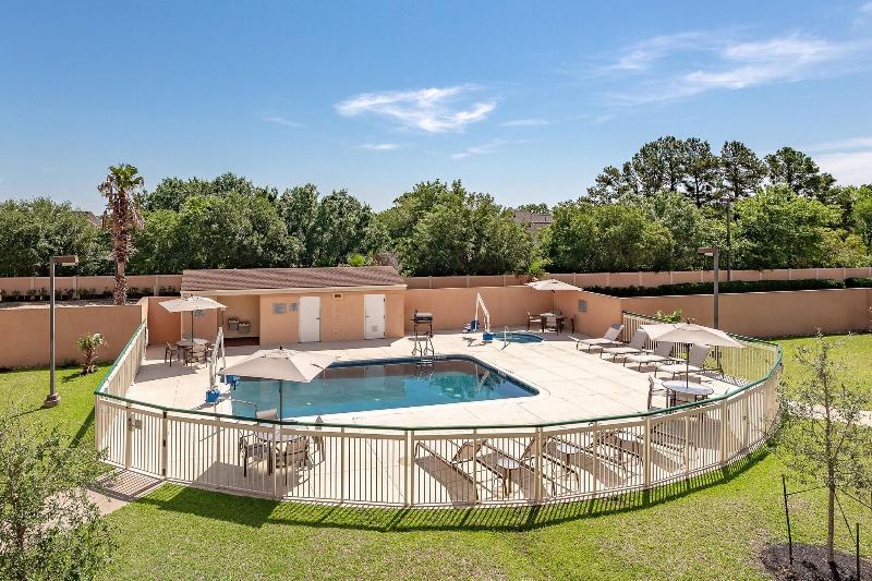 هتل Courtyard By Marriott Bryan College Station