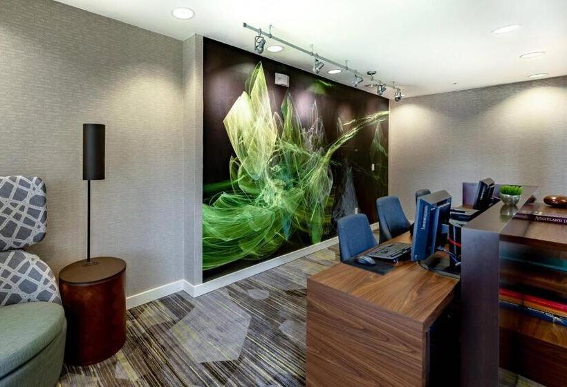 هتل Courtyard By Marriott Bryan College Station