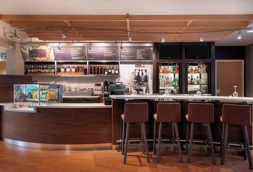 هتل Courtyard Asheville