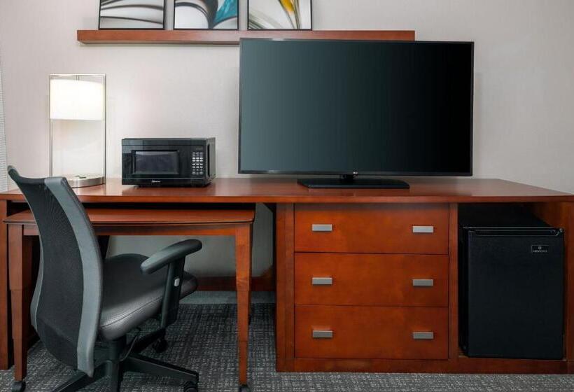 هتل Courtyard Asheville