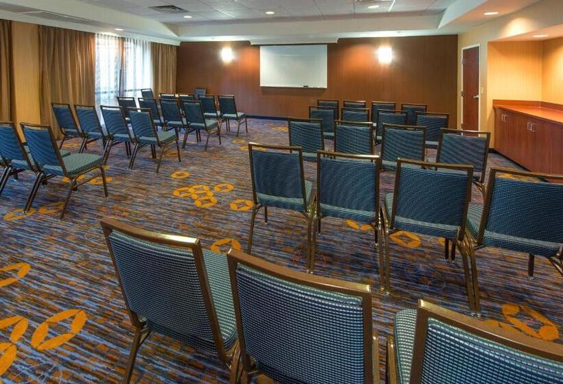 فندق Courtyard Bymarriott Albany
