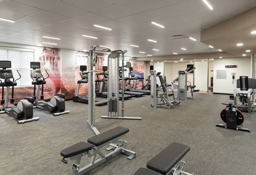 هتل Courtyard By Marriott Charlottesville   University Medical Center