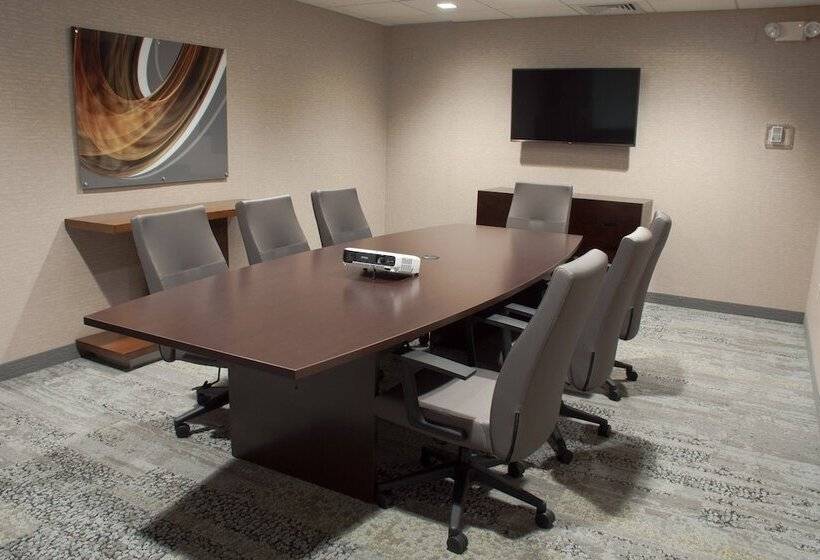 هتل Courtyard By Marriott Colorado Springs South
