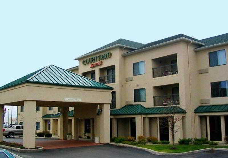 هتل Courtyard By Marriott Dayton North