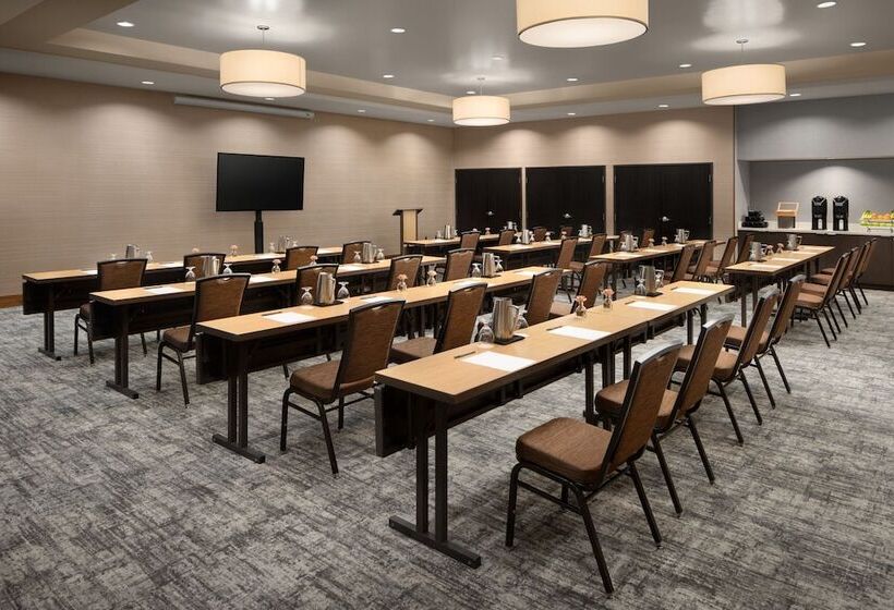 هتل Courtyard By Marriott Seattle Bellevue/downtown