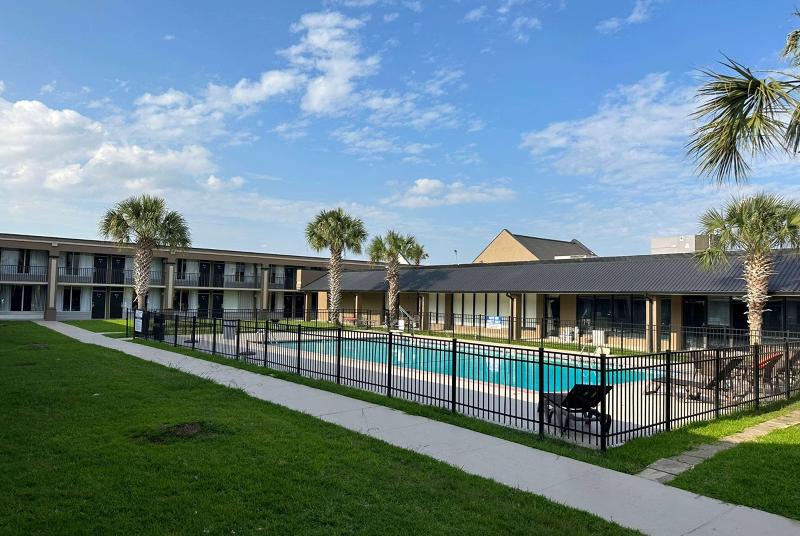 فندق Days Inn & Suites By Wyndham Jennings