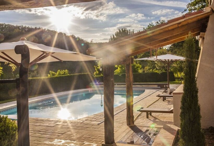 Отель Domaine De Saint Géry   Teritoria