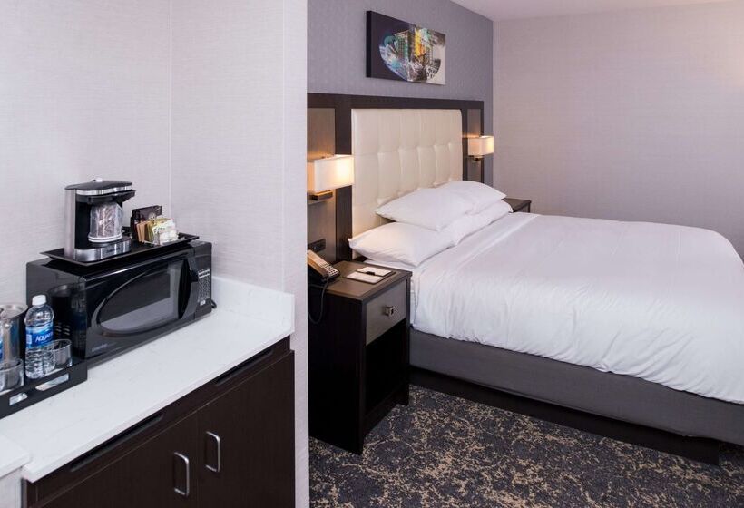 فندق Doubletree By Hilton Utica