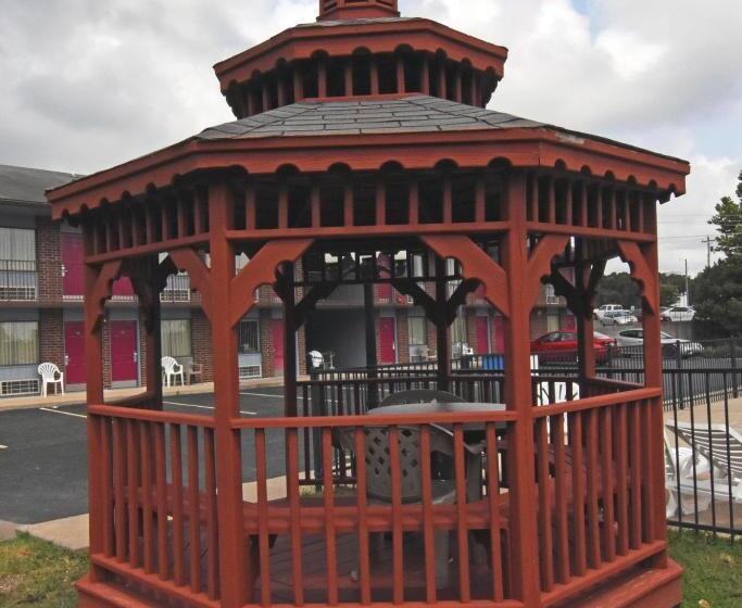 هتل Express Inn Eureka Springs