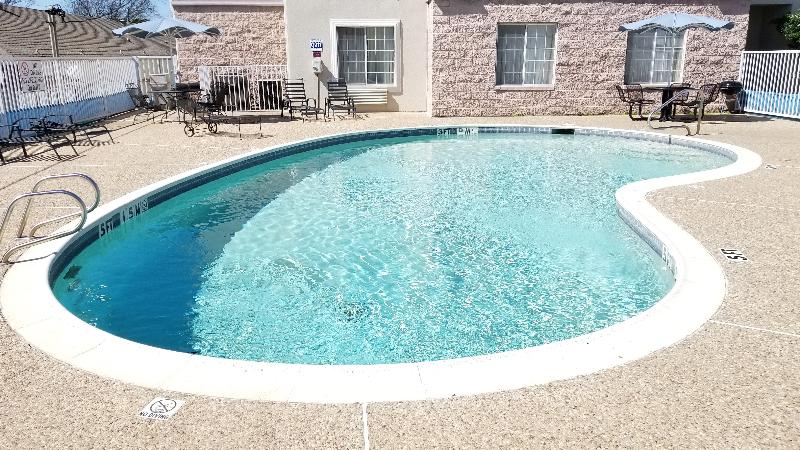 هتل Fairbridge Inn & Suites Cleburne