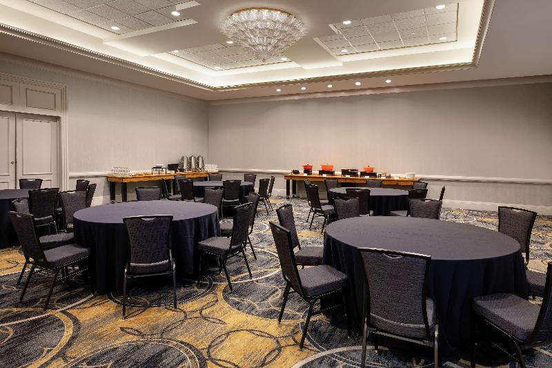 هتل Hilton Alexandria Old Town