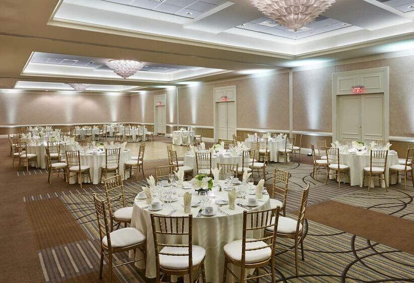 هتل Hilton Alexandria Old Town