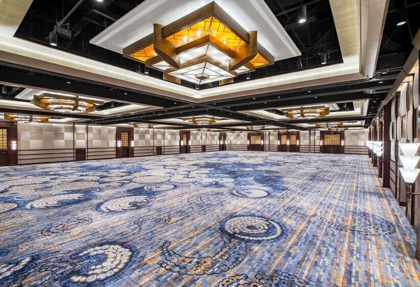 هتل Hilton Americashouston