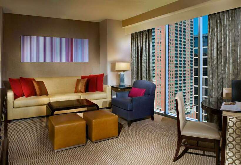هتل Hilton Americashouston