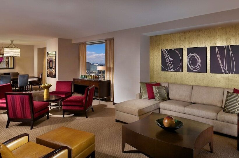 هتل Hilton Americashouston