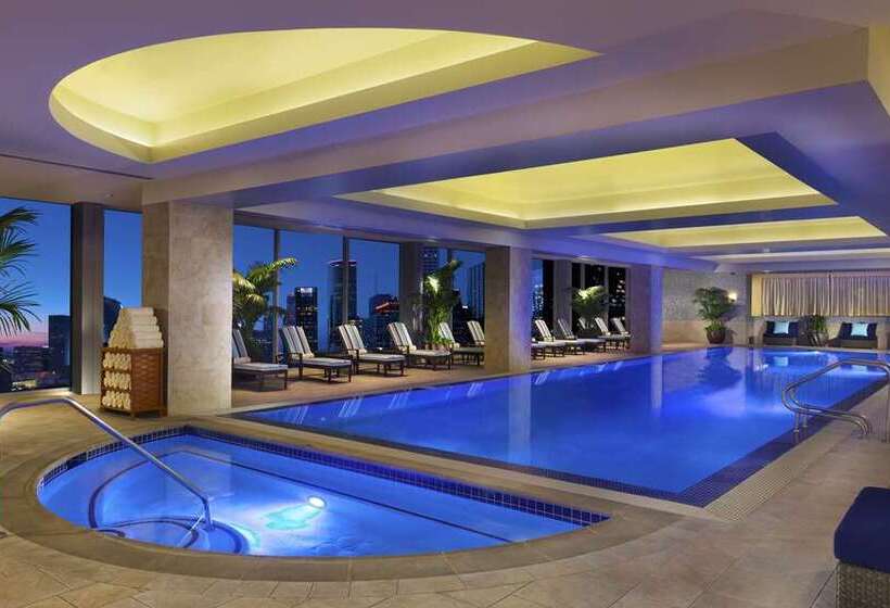 هتل Hilton Americashouston