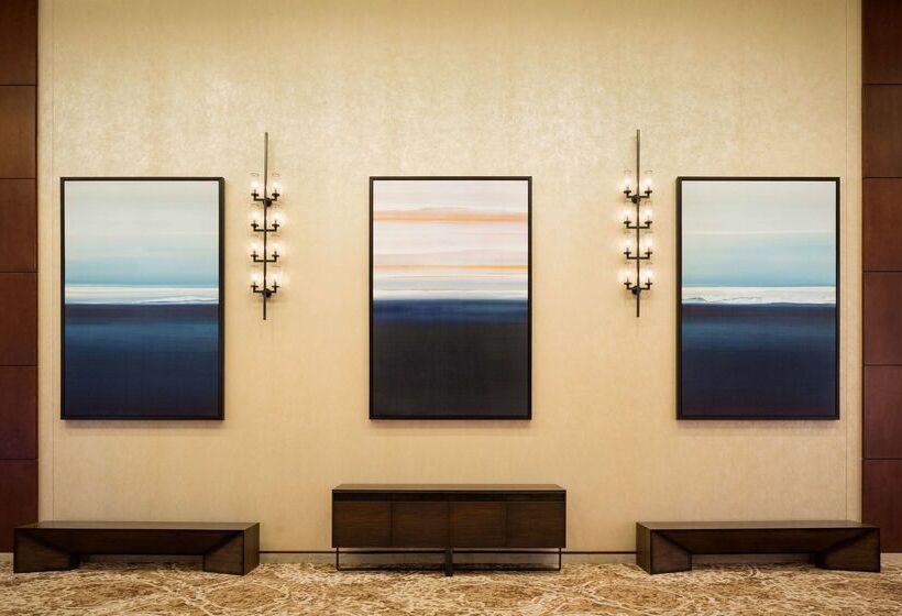 هتل Hilton Austin
