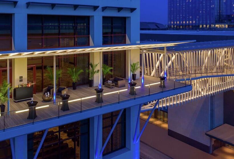 هتل Hilton Austin