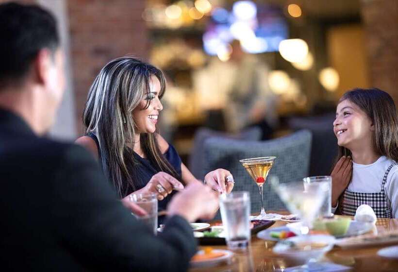 هتل Hilton San Diego Gaslamp Quarter