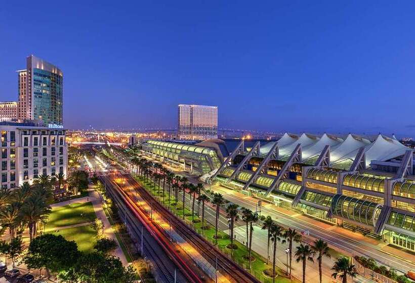 هتل Hilton San Diego Gaslamp Quarter