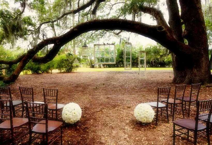 هتل Hilton University Of Florida Conference Center Gainesville