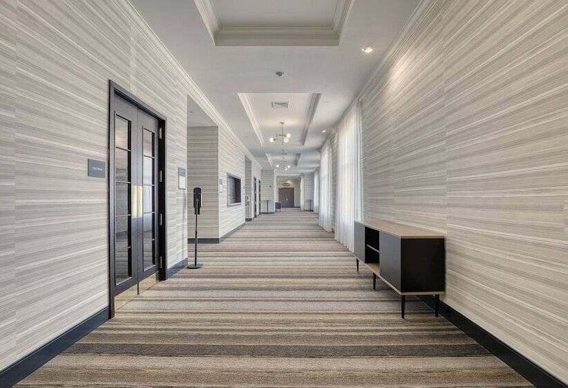 Holiday Inn Hotel & Suites Madison West, An Ihg