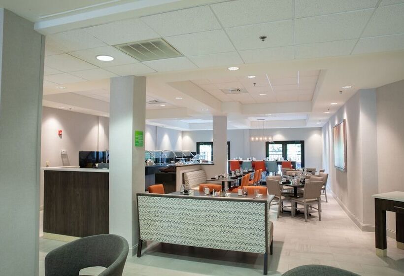 酒店 Holiday Inn & Suites Raleigh Cary, An Ihg