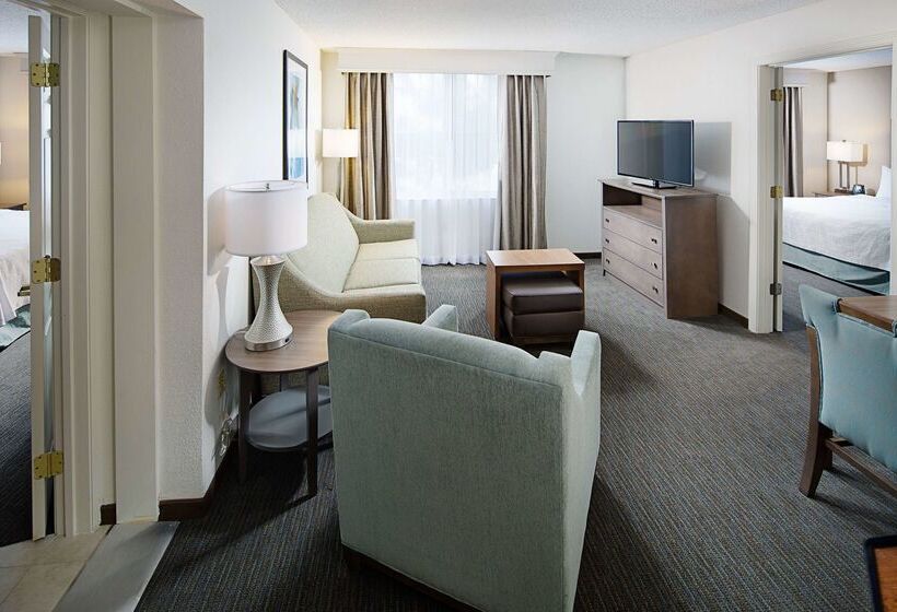 هتل Homewood Suites By Hilton Albuquerque Uptown