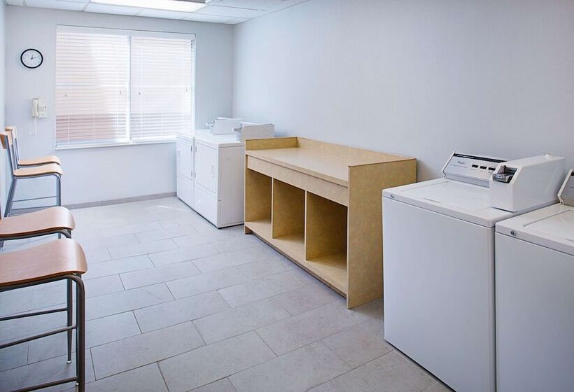 هتل Homewood Suites By Hilton Albuquerque Uptown