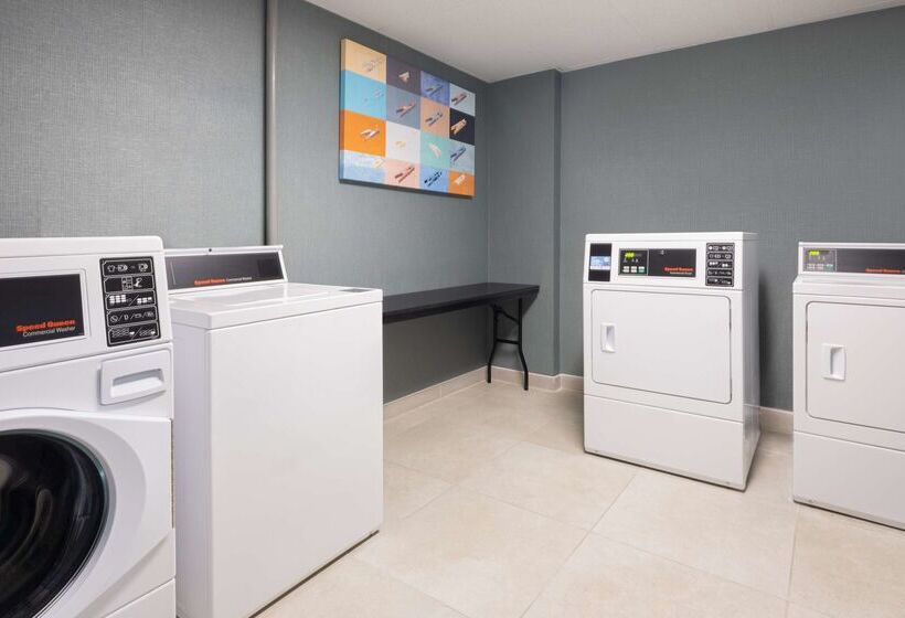 هتل Homewood Suites By Hilton Columbia