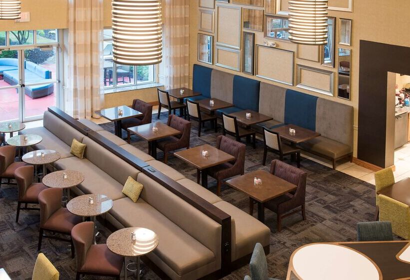 هتل Homewood Suites By Hilton Columbus/airport