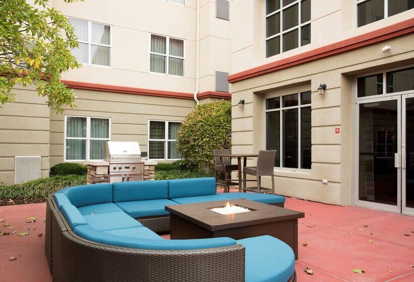 هتل Homewood Suites By Hilton Columbus/airport