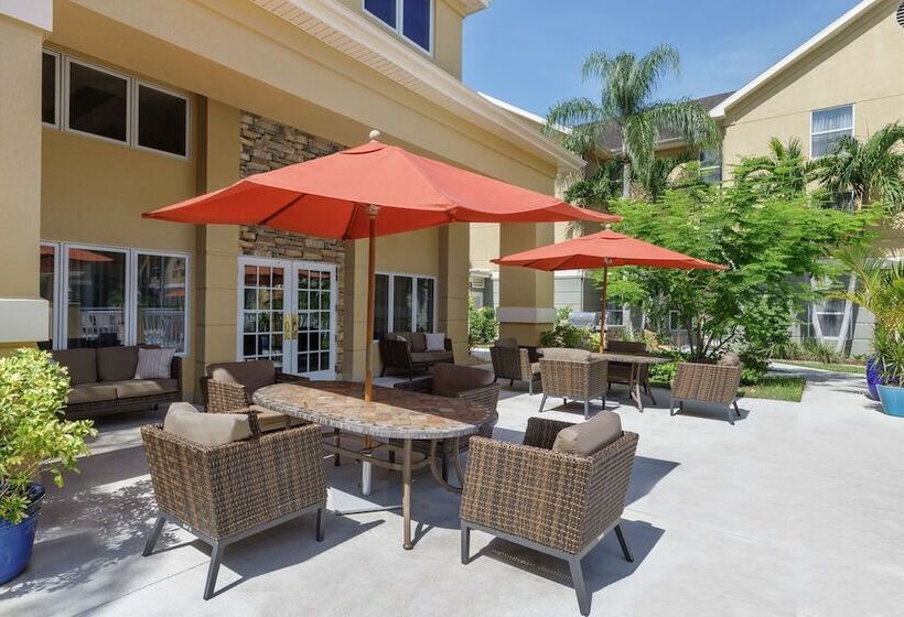 فندق Homewood Suites By Hilton Fort Myers