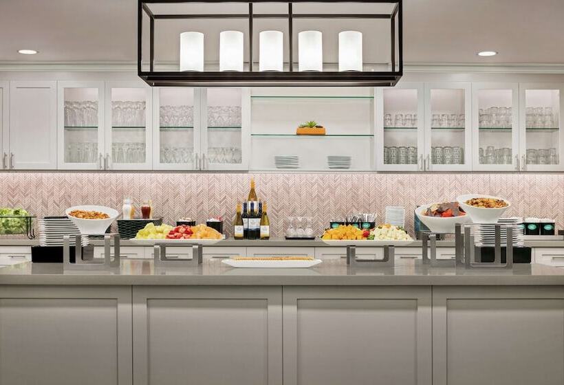 فندق Homewood Suites By Hilton Fort Myers