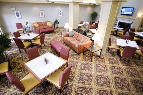 Отель Hawthorn Suites By Wyndham Jacksonville