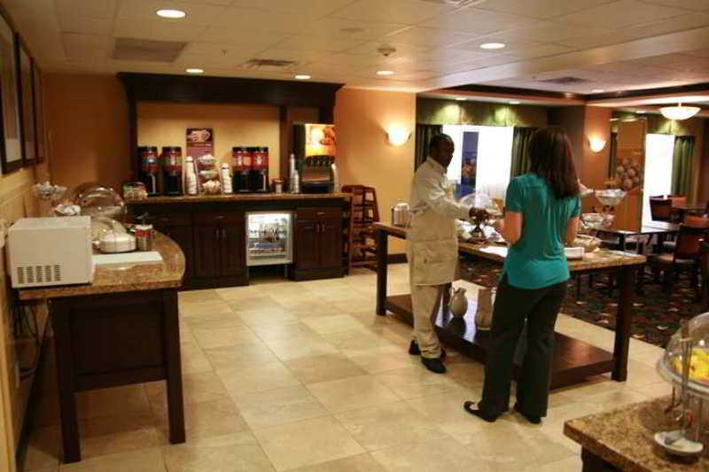 Отель Hawthorn Suites By Wyndham Jacksonville