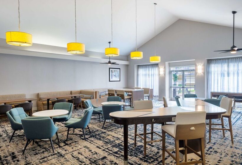 هتل Homewood Suites By Hilton Montgomery