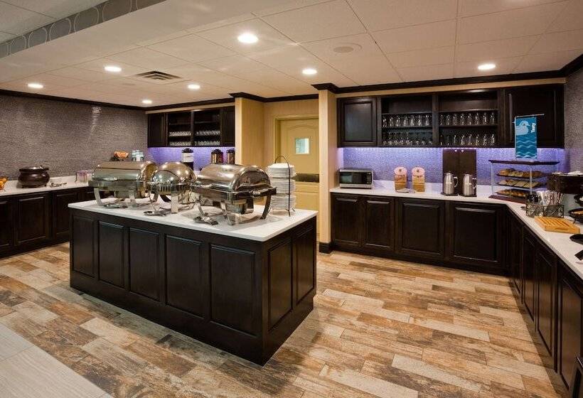 هتل Homewood Suites By Hilton Sioux Falls