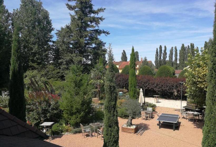 ホテル Hostellerie Bourguignonne