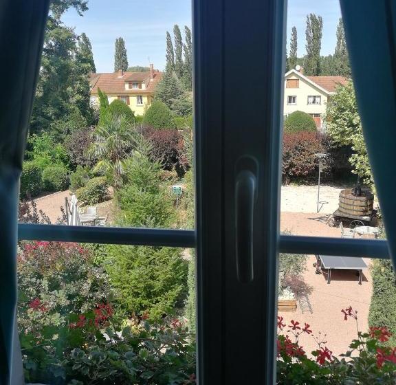 ホテル Hostellerie Bourguignonne