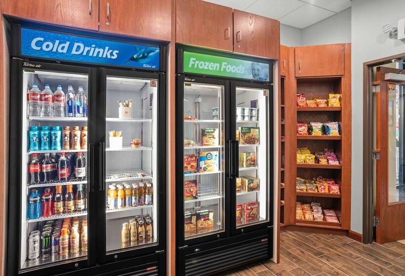 هتل Elevation Inn & Suites, Trademark Collection By Wyndham