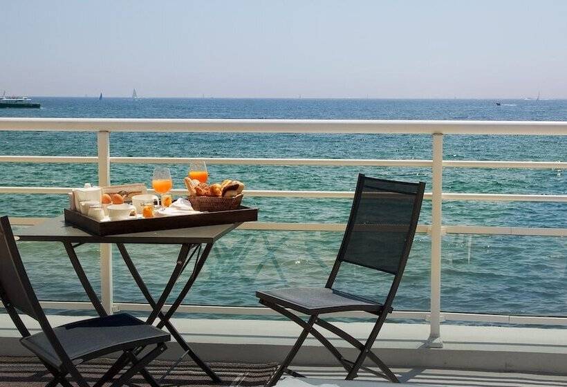 ホテル La Belle Aurore