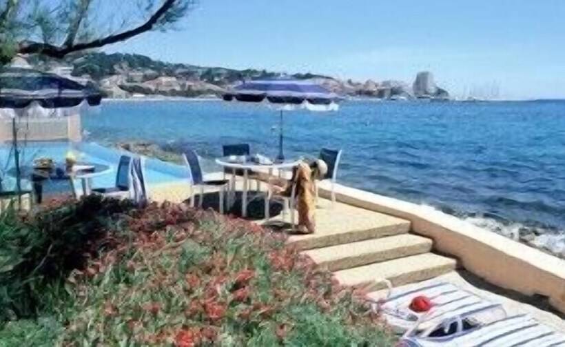 ホテル La Belle Aurore