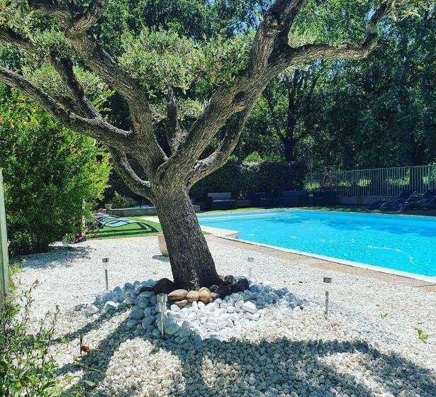 فندق Le Mas Des Laurels